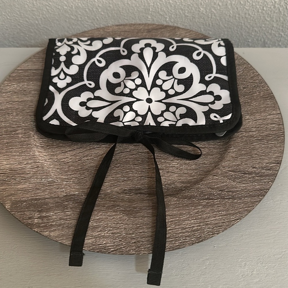 Thirty-One - Shine On Travel Jewelry Case